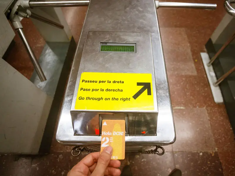 Hola BCN vale a pena?