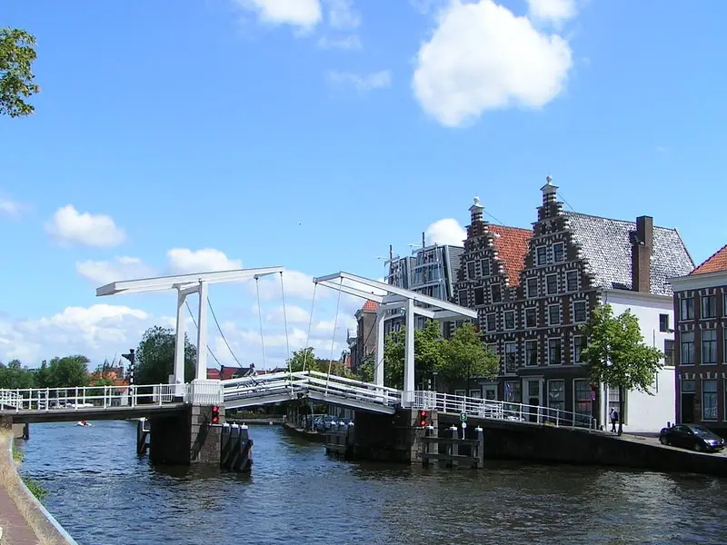 Cidades próximas a Amsterdam para morar