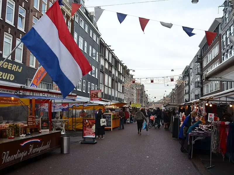 Mercado de rua em Amsterdam