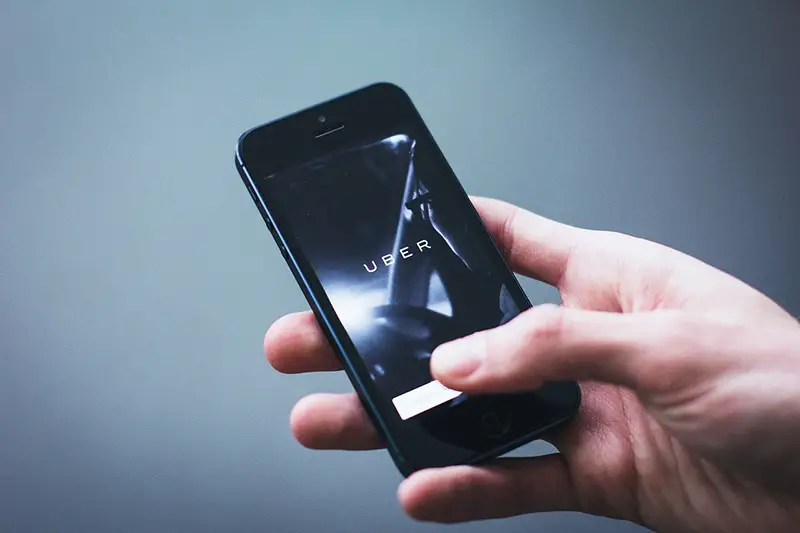 Uber aplicativo Uber aeroporto de Madrid