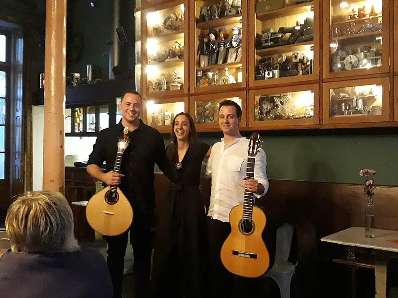 Músicas típicas de Portugal show de fado em porto